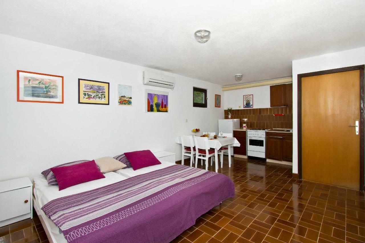 Apartments Maestro Стоморска Экстерьер фото
